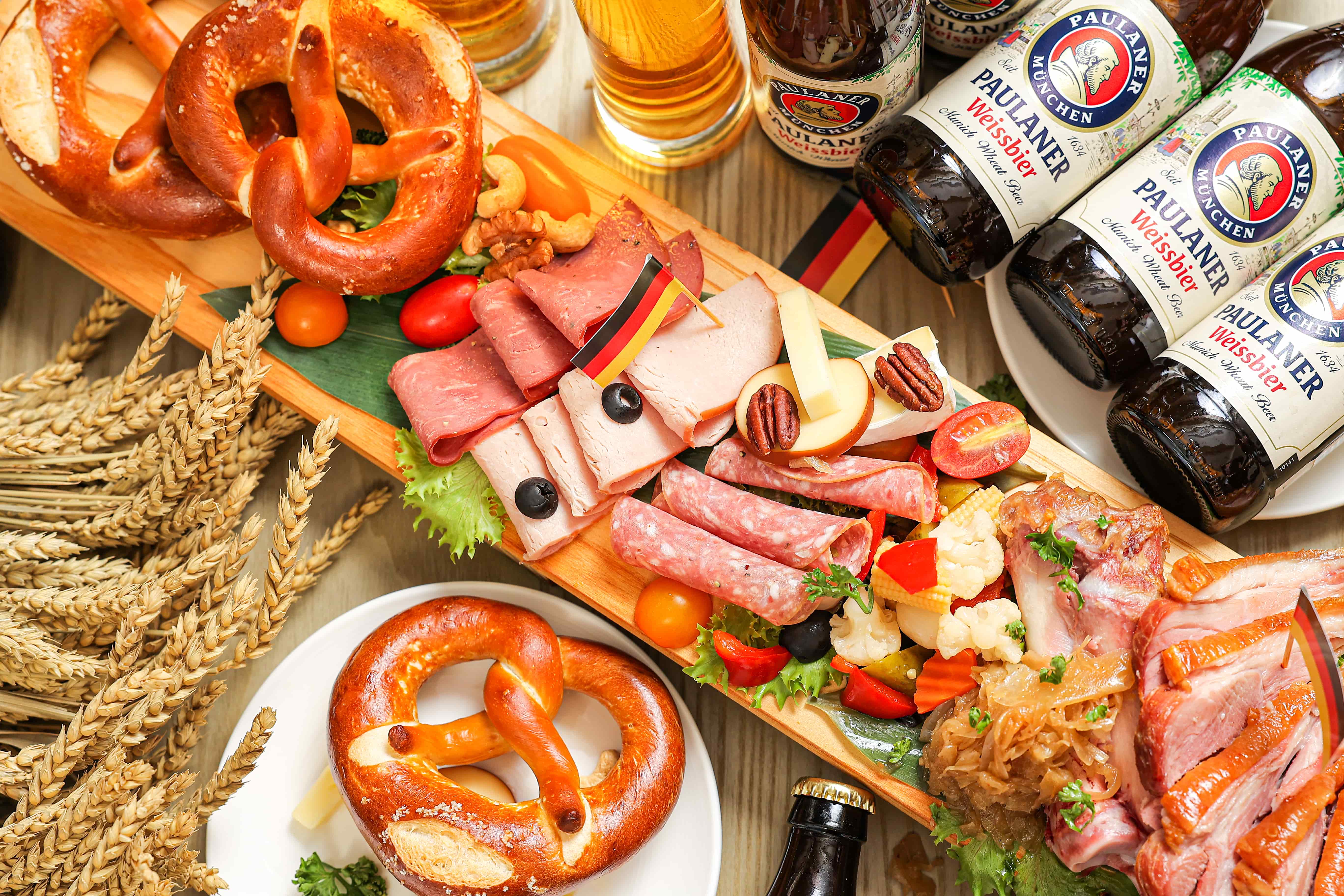 Enjoy the Ultimate Vibrant Experience with Food, Beer, and Friends!
