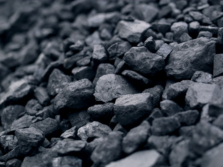 211213-were-phasing-out-coal-financing-768x576_1.jpg