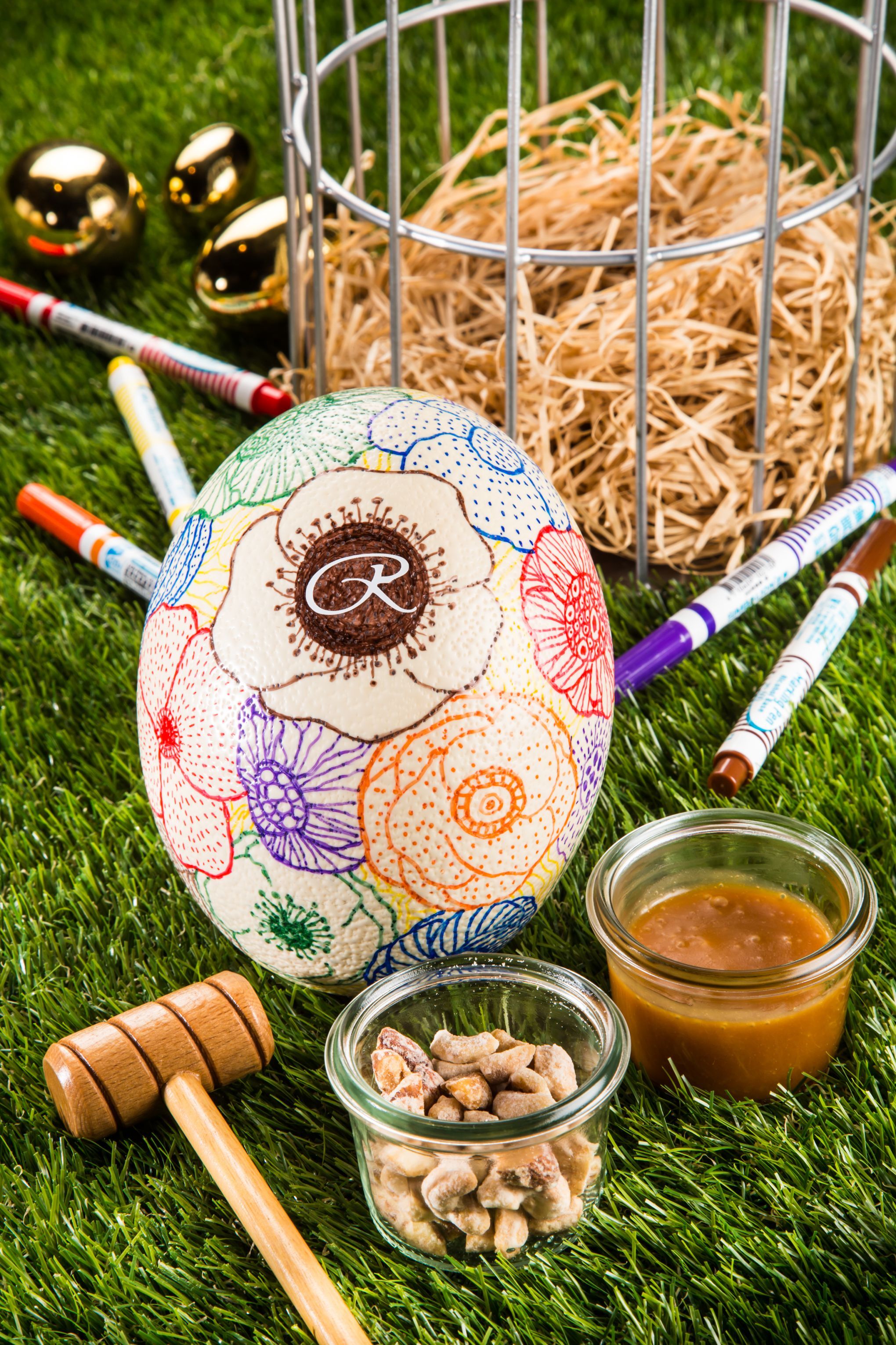 Regent_ Join the Where_s Bunny - Find the Regent Bunny Rabbit, take a photo together and upload it on Facebook to get a chance to win a giant Easter Egg Cake valued at NT$1,280.jpeg 
